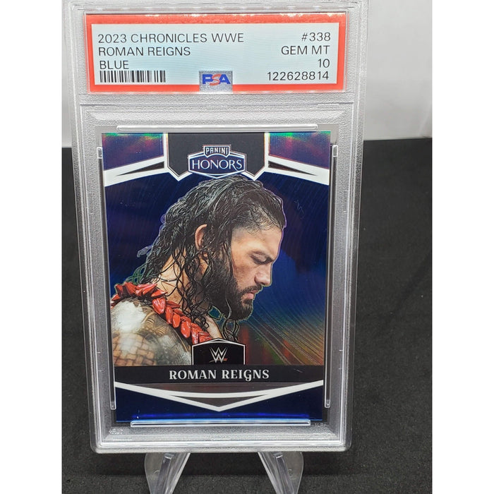 2023 PANINI CHRONICLES WWE Blue #338 ROMAN REIGNS /99 PSA 10