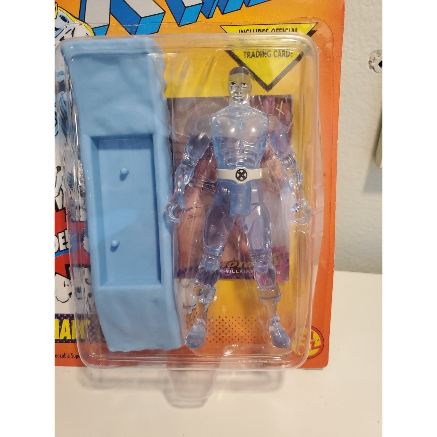 Vintage 1993 Toy Biz Marvel X-Men ICEMAN with Ice Slide 5" Action Figure