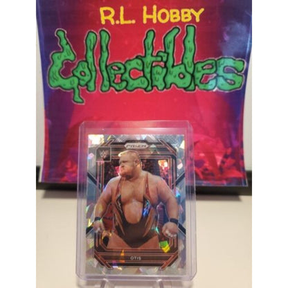 2023 WWE Prizm Cracked Ice Otis