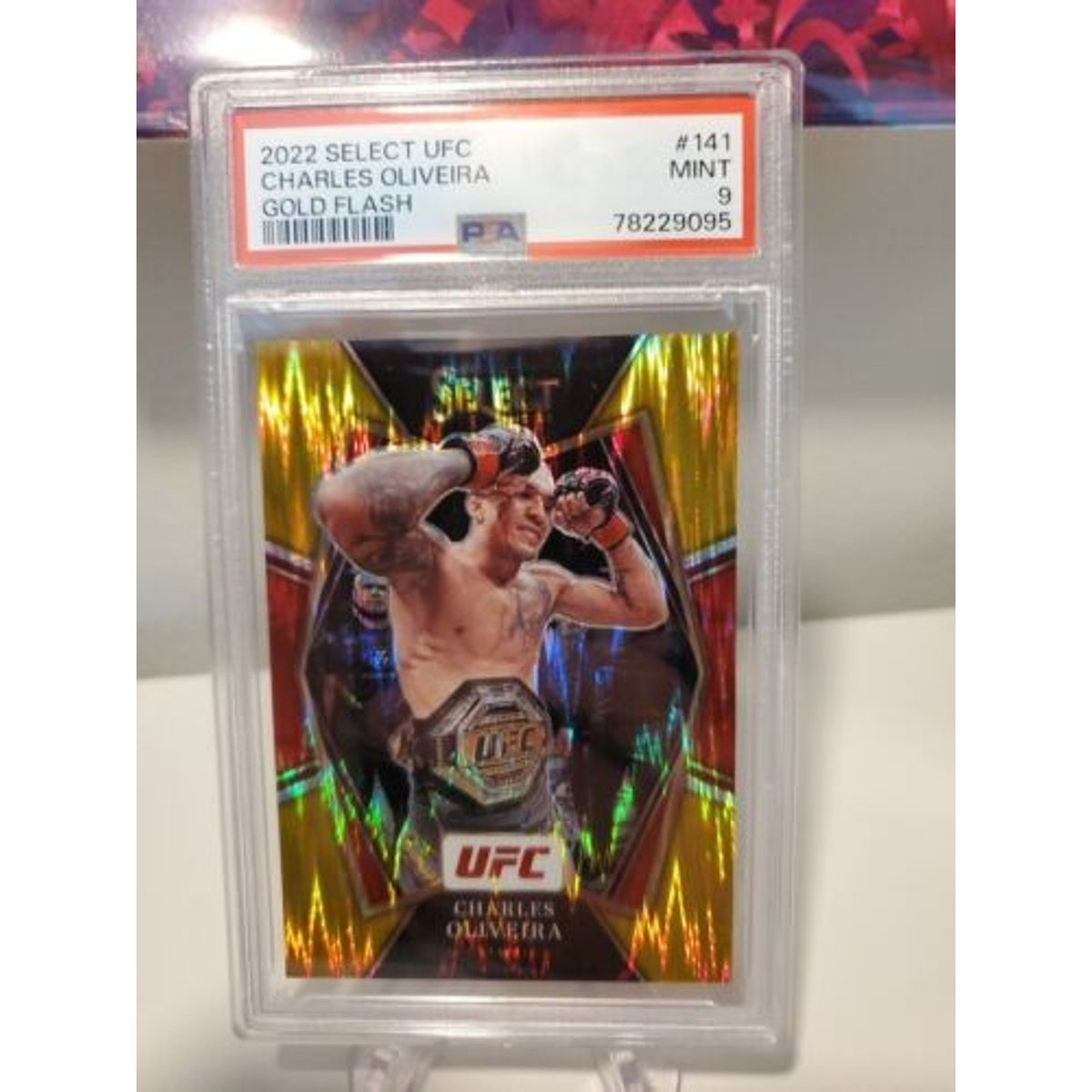 2022 PANINI SELECT UFC CHARLES OLIVEIRA #141 GOLD FLASH 9/10 PSA 9 MINT POP 1