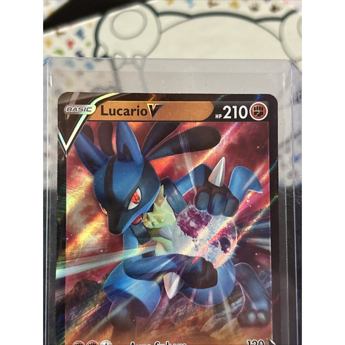 Lucario V 146/264 Swsh08: Fusion Strike Holo L001 - Top Loaded - Pack Fresh New