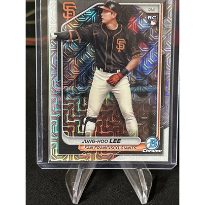 2024 Bowman - Chrome Mojo Refractor #69 Jung-Hoo Lee (RC) / Pack Fresh New