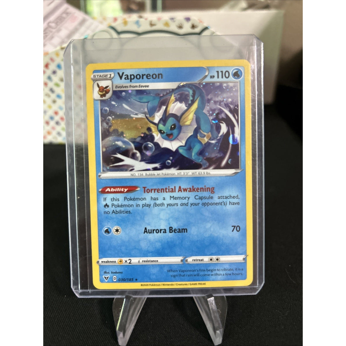 Vaporeon 030/185 Vivid Voltage COSMO Holo Promo Eevee Collection 2021 - Pack New