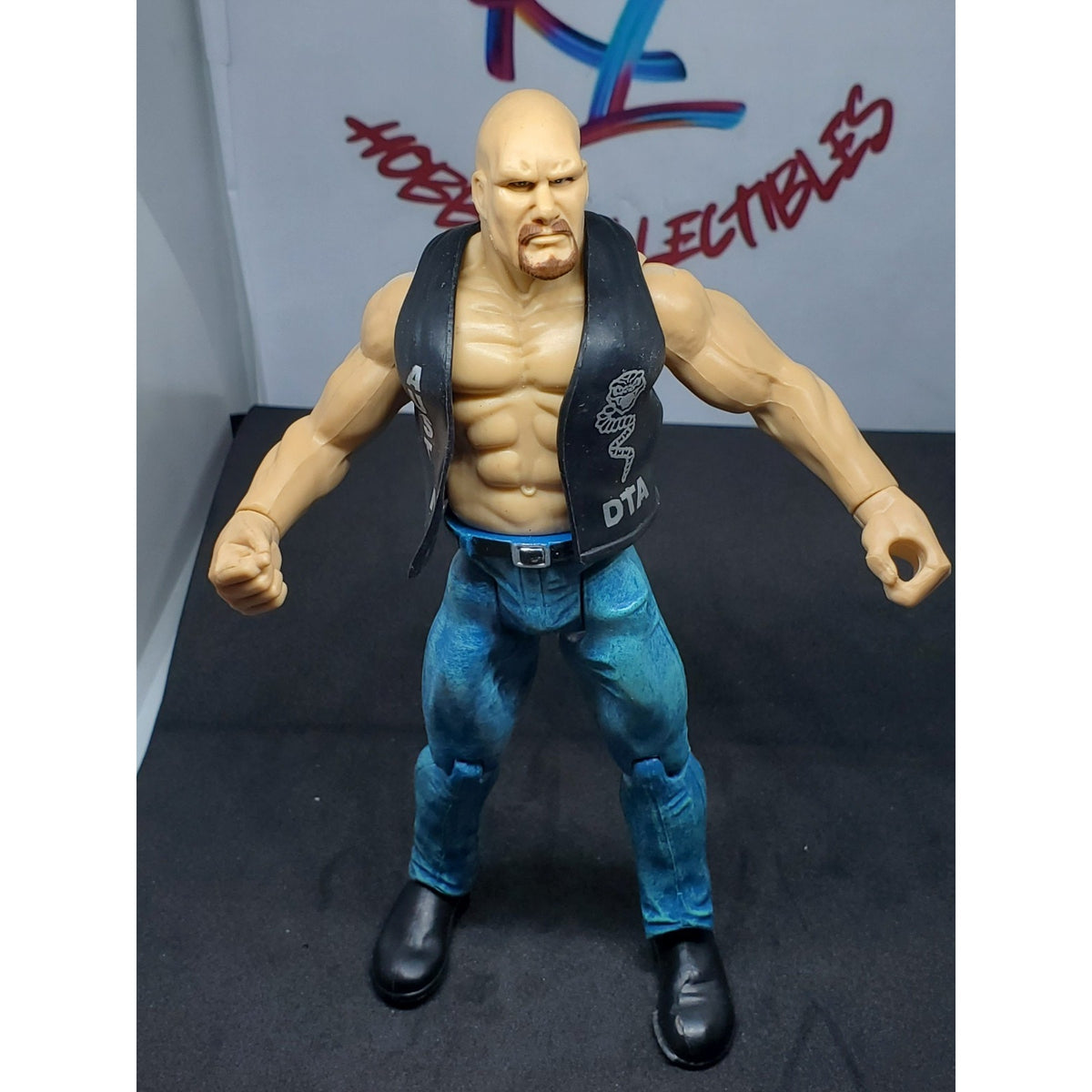 WWE Titan Tron Live Stone Cold Steve Austin Action Figure Blue Jeans 1999 Jakks