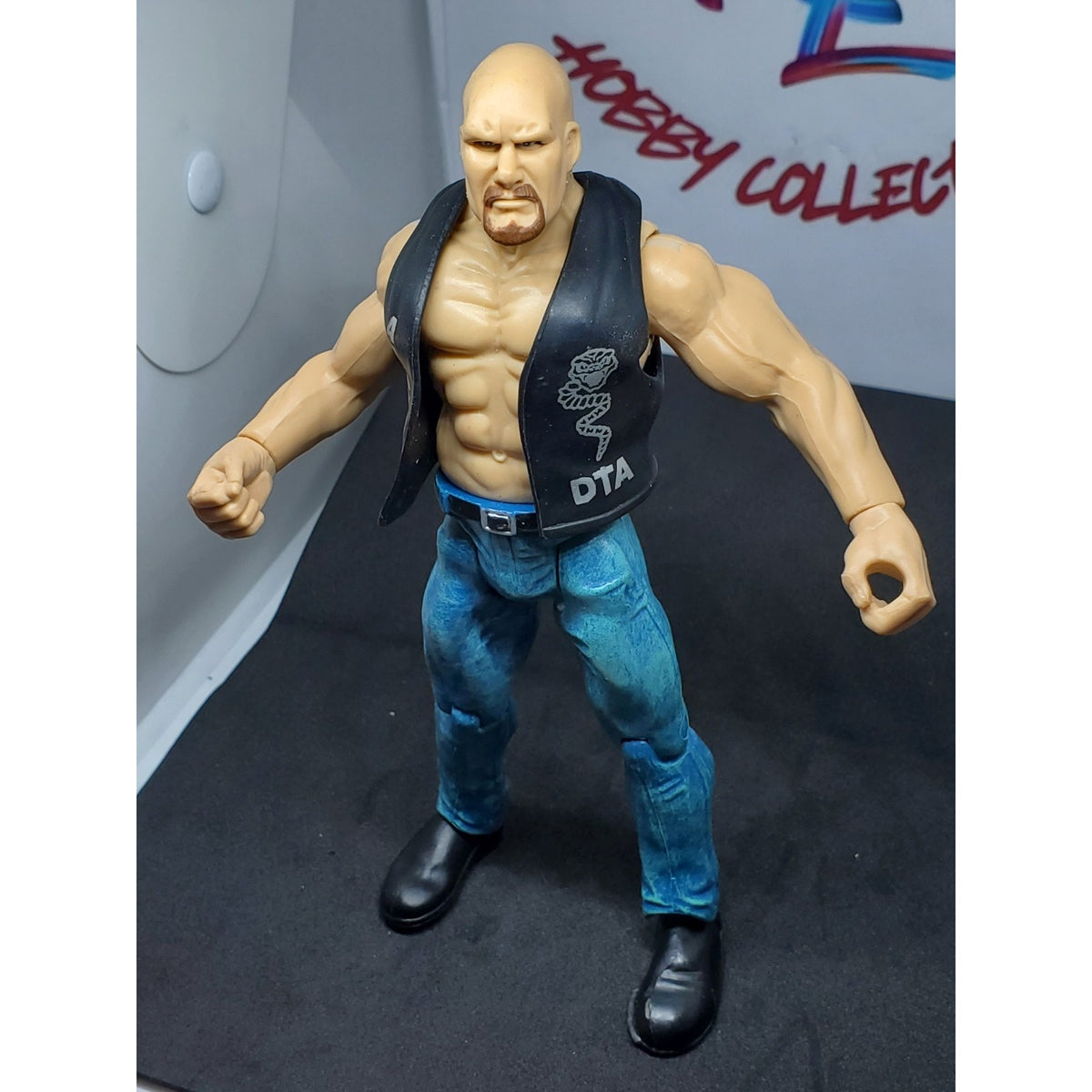 WWE Titan Tron Live Stone Cold Steve Austin Action Figure Blue Jeans 1999 Jakks