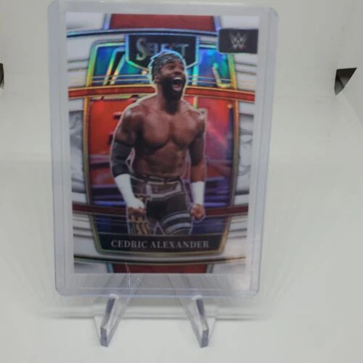 WHITE PRIZM /99 2022 Panini WWE Select Concourse #25 Cedric Alexander