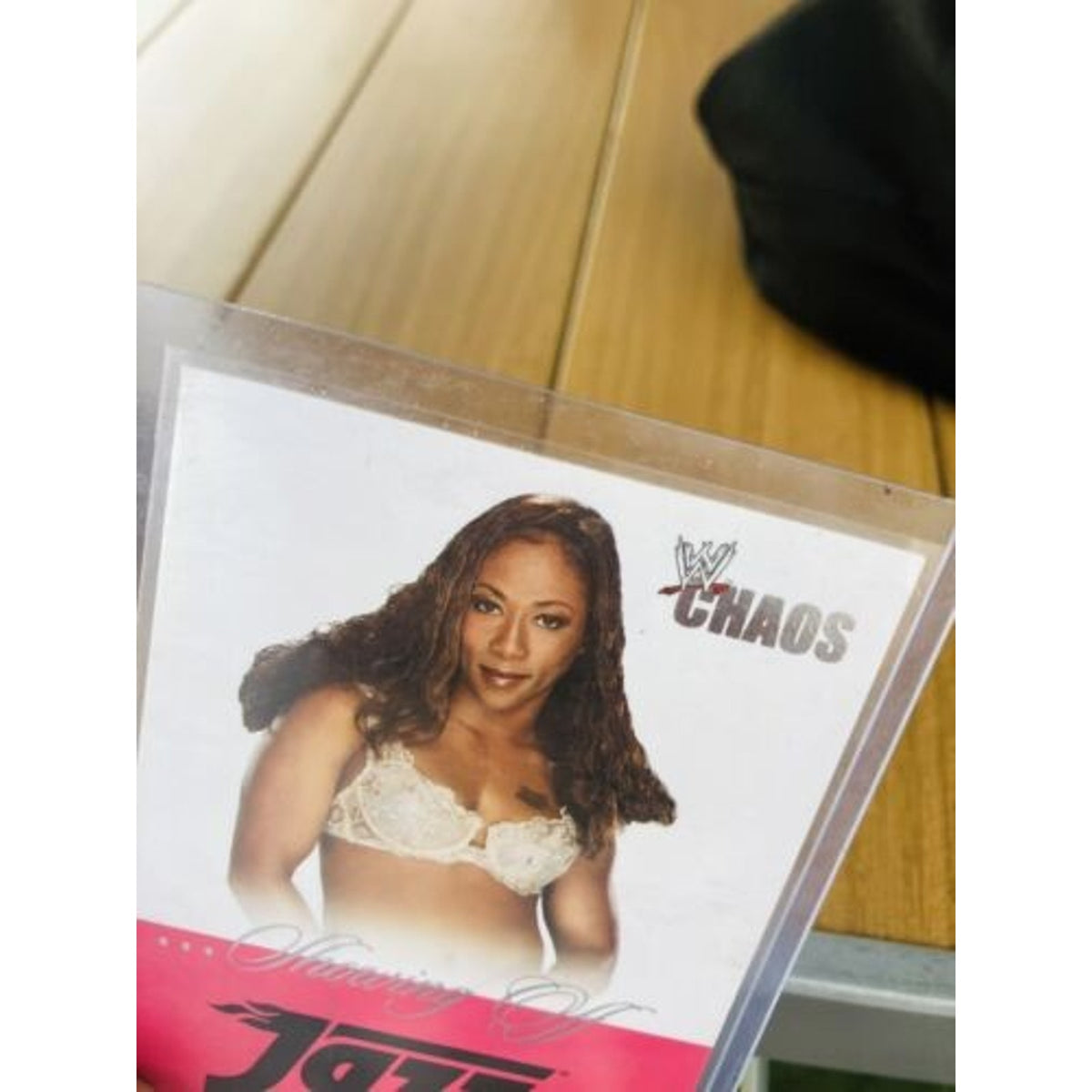 2004 Wwe Fleer Chaos Showing Off Jazz Insert Card. #8 SP Exc Cond Gradable