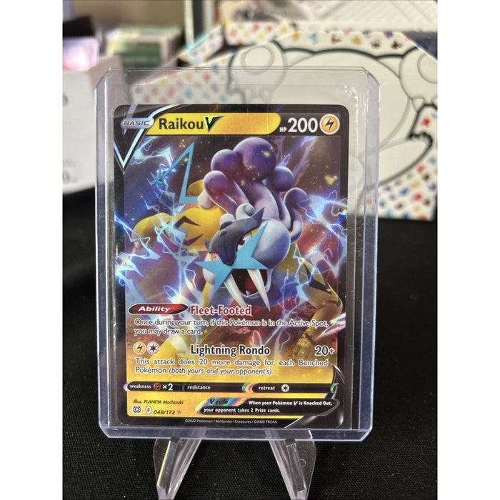 Raikou V 048/172 Brilliant Stars NM Ultra Rare Pokemon - Top Loaded -Pack Fresh
