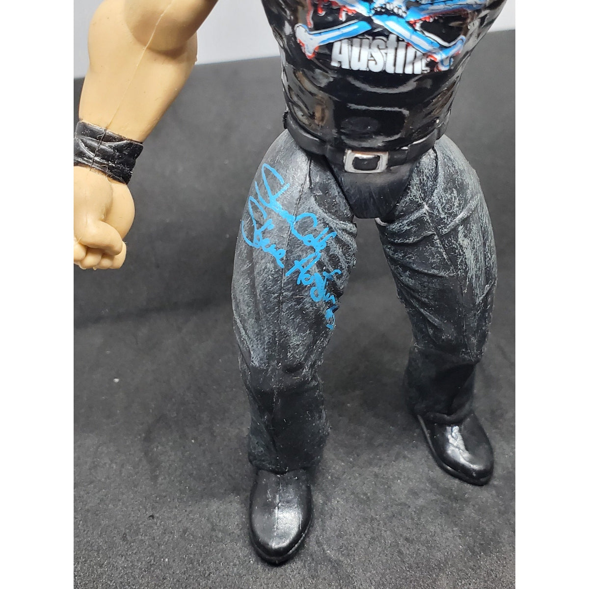 WWF Survivor Series Stone Cold Steve Austin Signature Series 4 Figure WWE Jakks