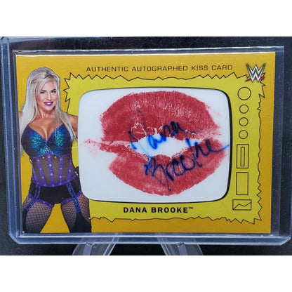 2017 Dana Brooke Kiss Card WWE Topps Heritage Gold /10