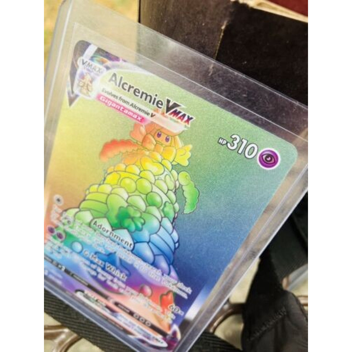 Pokémon TCG Alcremie VMAX Shining Fates 073/072 Holo Secret Rare :: Pack Fresh